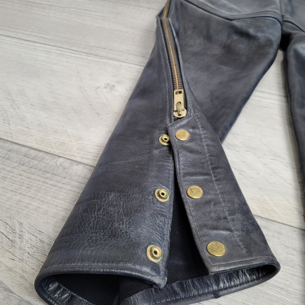 ποΈ Vintage USA Black Biker Leather Chapsβ Snaps/Zippers Unisex Medium Moto - Picture 5 of 16